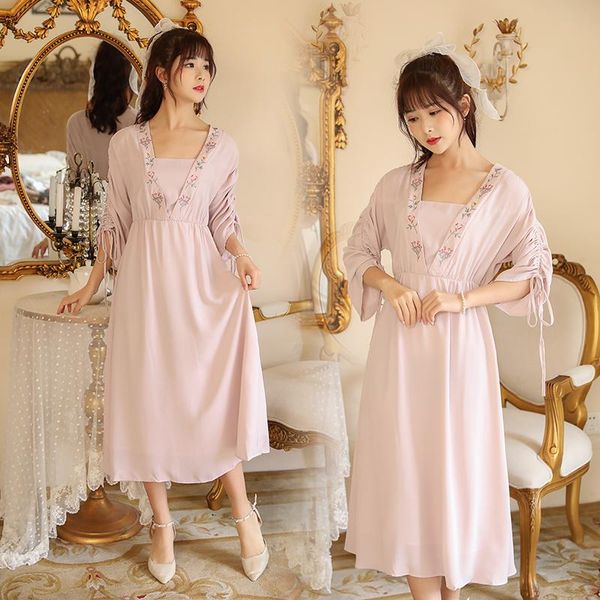vintage pink dress women 2021 vestido summer literary retro hanfu french embroidery high waist drawstring mid-length dresses casual, Black;gray
vintage pink dress women 2021 vestido summer literary retro hanfu french embroidery high waist drawstring mid-length dresses casual, Black;gray