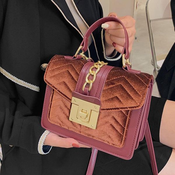 evening bags pu metal chain ladies shoulder bag 2021 winter trend sewing thread handbags casual travel crossbody female
evening bags pu metal chain ladies shoulder bag 2021 winter trend sewing thread handbags casual travel crossbody female