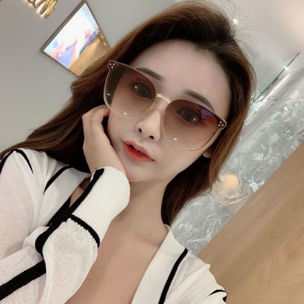 sunglasses women fashion vibrato online celebrity sunglass, White;black
sunglasses women fashion vibrato online celebrity sunglass, White;black