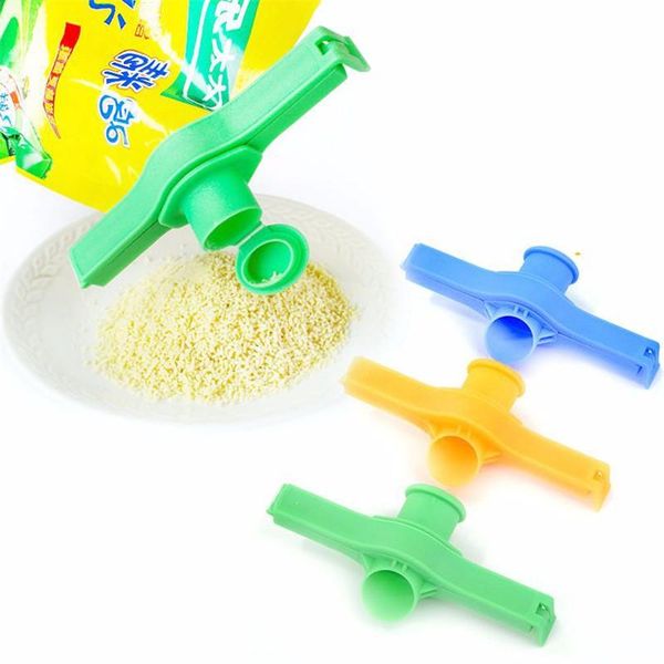 multifunctional plastic bag clip snack sealing mouth preservation seasoning discharge nozzle clamp cover tool clips
multifunctional plastic bag clip snack sealing mouth preservation seasoning discharge nozzle clamp cover tool clips