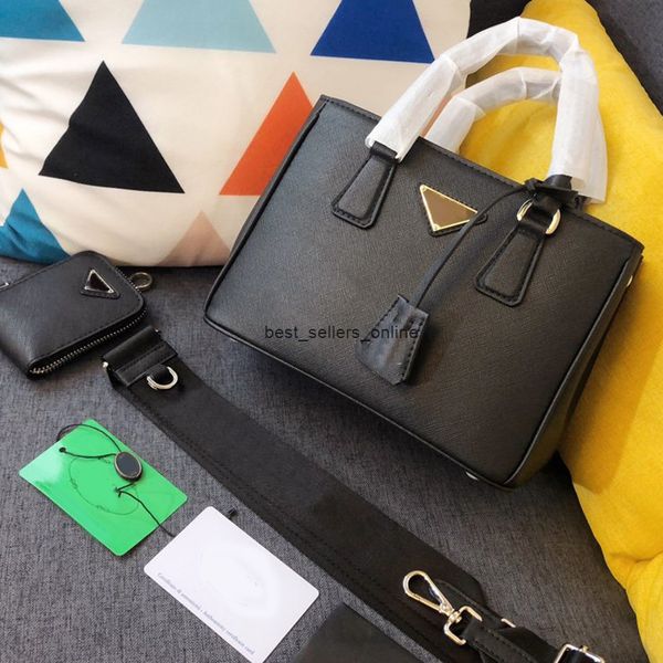 lady woman bag fashion plain purse genuine leather handbag interior zipper removable shoulder strap wallets, Red;black
lady woman bag fashion plain purse genuine leather handbag interior zipper removable shoulder strap wallets, Red;black