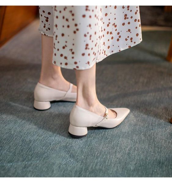 fat wide foot meat large size middle heel 40 41 sister square head shallow mouth single shoe girl dress shoes, Black
fat wide foot meat large size middle heel 40 41 sister square head shallow mouth single shoe girl dress shoes, Black