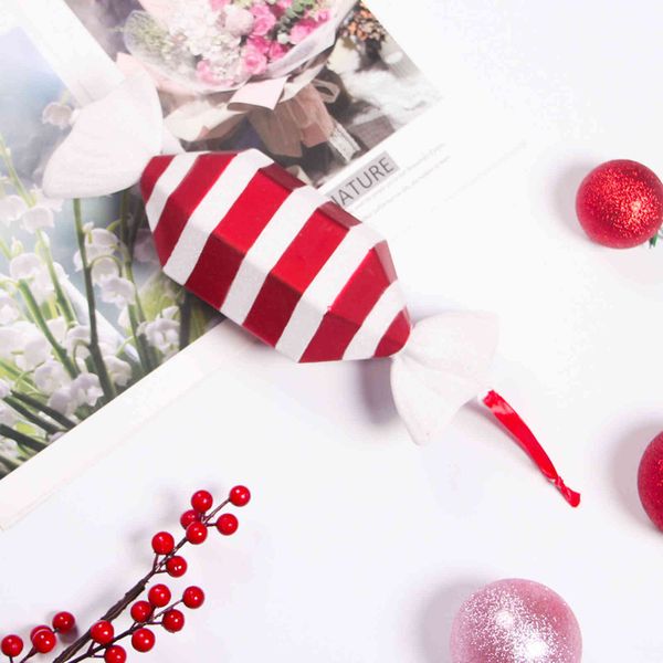 new decoration pvc injection red and white candy christmas window pendant christmas candy pendant
new decoration pvc injection red and white candy christmas window pendant christmas candy pendant