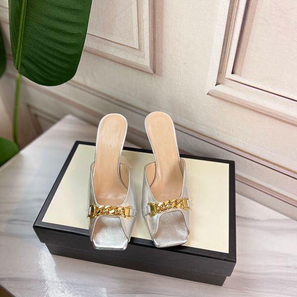 2021ss lastest slippers women designer shoes with heels fashion trend wide summer outdoor indoor causal sandals 4 colors with box, Black
2021ss lastest slippers women designer shoes with heels fashion trend wide summer outdoor indoor causal sandals 4 colors with box, Black