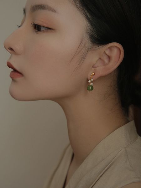 warm and moist natural n jade earrings women's advanced mosquito repellent incense plate ear clip pierced autumn winter, Golden
warm and moist natural n jade earrings women's advanced mosquito repellent incense plate ear clip pierced autumn winter, Golden