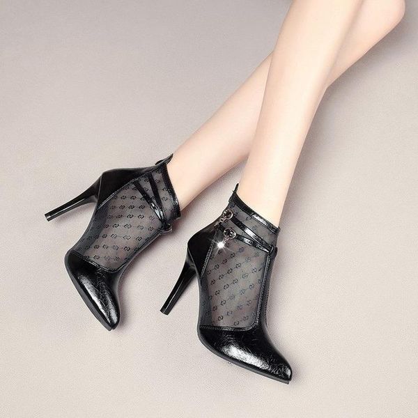 dress shoes 2021 spring and summer boots women pointed toe stiletto high heel ankle fashion single, Black
dress shoes 2021 spring and summer boots women pointed toe stiletto high heel ankle fashion single, Black