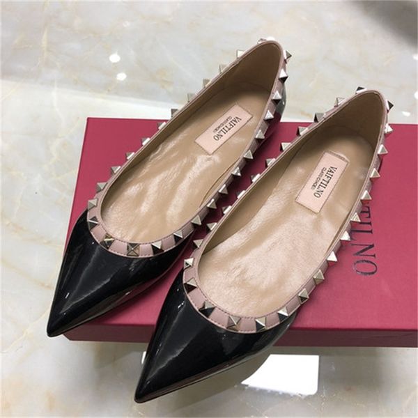 sandals 2021 pointed shallow full black matte women casual leather willow nail rivet flat heel shoes dustbag
sandals 2021 pointed shallow full black matte women casual leather willow nail rivet flat heel shoes dustbag