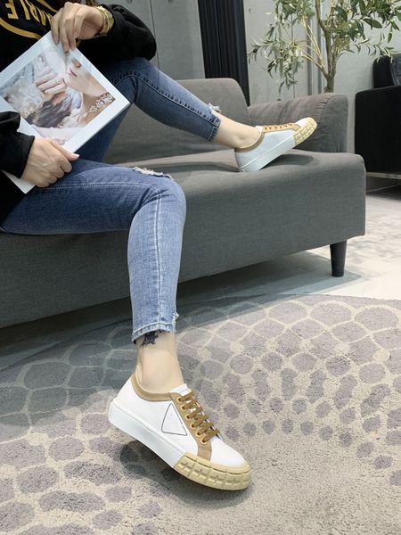 thick soled casual shoes women platform travel leather lace-up sneaker cowhide fashion lady letters flat designer running trainers 0809, Black
thick soled casual shoes women platform travel leather lace-up sneaker cowhide fashion lady letters flat designer running trainers 0809, Black
