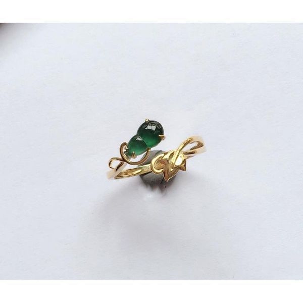 natural green chalcedony gourd plant winding opening adjustable ring chinese retro fresh and elegant women's silver jewelry cluster rin, Golden;silver
natural green chalcedony gourd plant winding opening adjustable ring chinese retro fresh and elegant women's silver jewelry cluster rin, Golden;silver