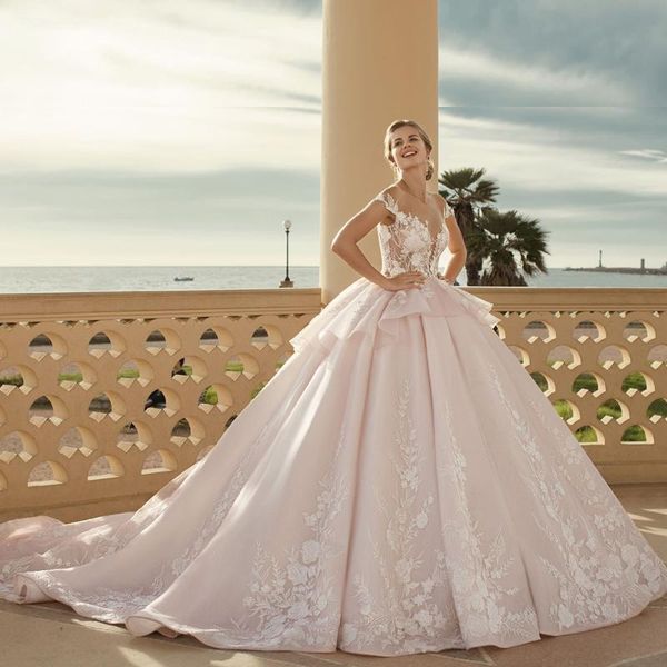 other wedding dresses luxury ball gown scoop court train tulle organza short sleeve white with applique buttons
other wedding dresses luxury ball gown scoop court train tulle organza short sleeve white with applique buttons