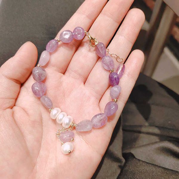 selling net red same natural stone pearl bracelet female japan and south korea department fresh girl heart beaded small flower hand, Golden;silver
selling net red same natural stone pearl bracelet female japan and south korea department fresh girl heart beaded small flower hand, Golden;silver