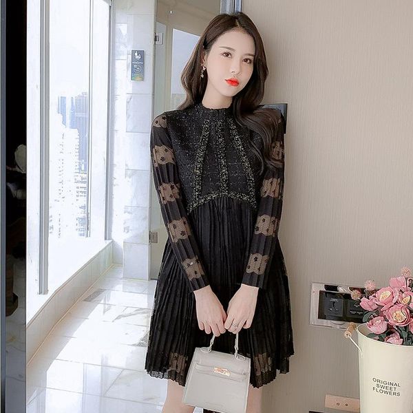 casual dresses style small fragrance stitching lace dress feminine waist closing pleated heavy industry nail beads, Black;gray
casual dresses style small fragrance stitching lace dress feminine waist closing pleated heavy industry nail beads, Black;gray