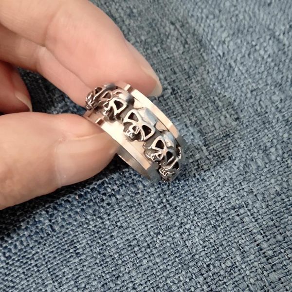 cluster rings rotatable gothic cooldeath skull ring unique men punk head skeleton rock biker silver jewelry male accessories, Golden;silver
cluster rings rotatable gothic cooldeath skull ring unique men punk head skeleton rock biker silver jewelry male accessories, Golden;silver
