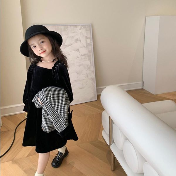 girl's dresses children's autumn fashion clothes girls korean version of velvet black and white plaid jacket 3-7 y girl casual, Red;yellow
girl's dresses children's autumn fashion clothes girls korean version of velvet black and white plaid jacket 3-7 y girl casual, Red;yellow