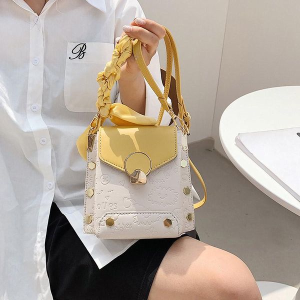 lovely shoulder bags women summer small fresh printed crossbody bag 2021 fashion lady chain messenger
lovely shoulder bags women summer small fresh printed crossbody bag 2021 fashion lady chain messenger