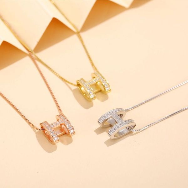 necklace fashion trend s925 silver set zircon letter pendant tanabata valentine's day gift women's
necklace fashion trend s925 silver set zircon letter pendant tanabata valentine's day gift women's