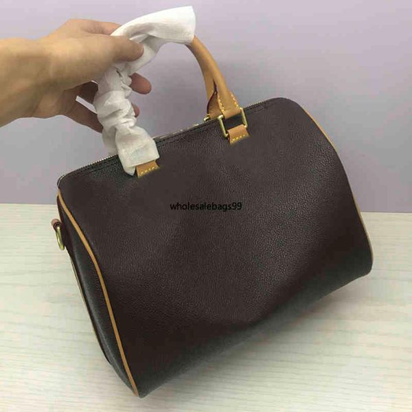 handbag women luxurys designers bags 2021 crossbody bag classic boston tote fema purse zhouzhoubao123 gift box for
handbag women luxurys designers bags 2021 crossbody bag classic boston tote fema purse zhouzhoubao123 gift box for