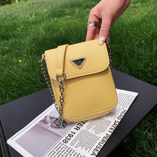 2021 new three dimensional golden triangle fashion mobile phone korean chain simple trend women's messenger bag
2021 new three dimensional golden triangle fashion mobile phone korean chain simple trend women's messenger bag