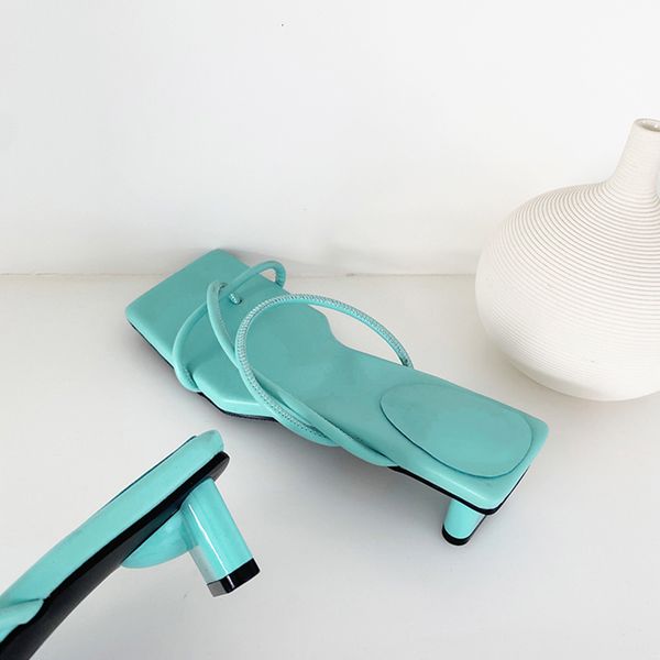 sandals summer slippers women fashion medium square heel slides narrow band elegant female open toe vacation sandals shoes k50q, Black
sandals summer slippers women fashion medium square heel slides narrow band elegant female open toe vacation sandals shoes k50q, Black
