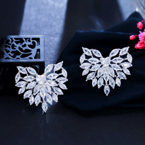 classic cubic zirconia stone setting gorgeous big heart shape stud earring for women bridal jewelry gift cz035 210714, Golden;silver
classic cubic zirconia stone setting gorgeous big heart shape stud earring for women bridal jewelry gift cz035 210714, Golden;silver