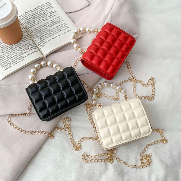 2021designer luxury fashion women pu leather thin chain shoulder crossbody bag with pearl handle portable chocolate grid solid
2021designer luxury fashion women pu leather thin chain shoulder crossbody bag with pearl handle portable chocolate grid solid