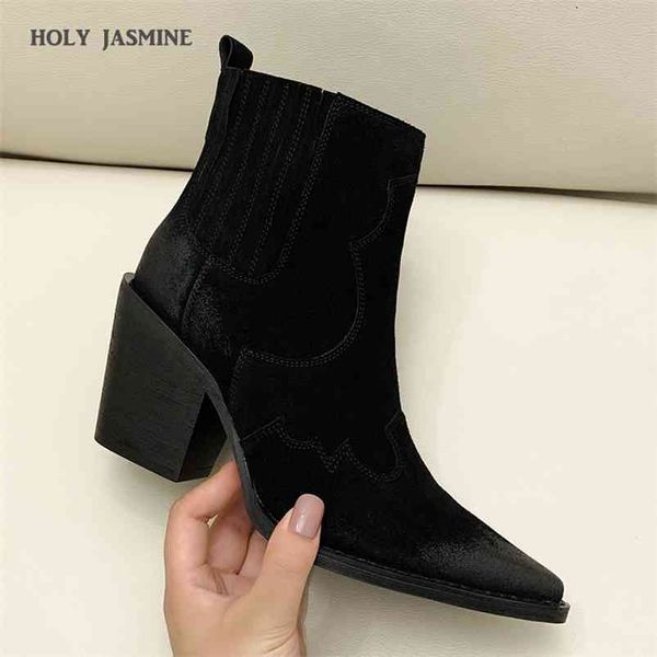 real cow leather suede western ankle boots women point toe kitten heels short boots winter cowboy knight boots woman 210914, Black
real cow leather suede western ankle boots women point toe kitten heels short boots winter cowboy knight boots woman 210914, Black