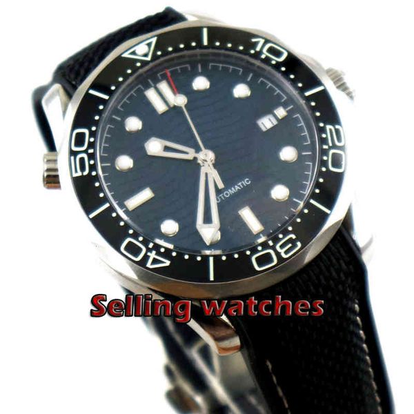 sapphire 41mm dial sterile blue glass black ceramic bezel automatic mens watch, Slivery;brown
sapphire 41mm dial sterile blue glass black ceramic bezel automatic mens watch, Slivery;brown