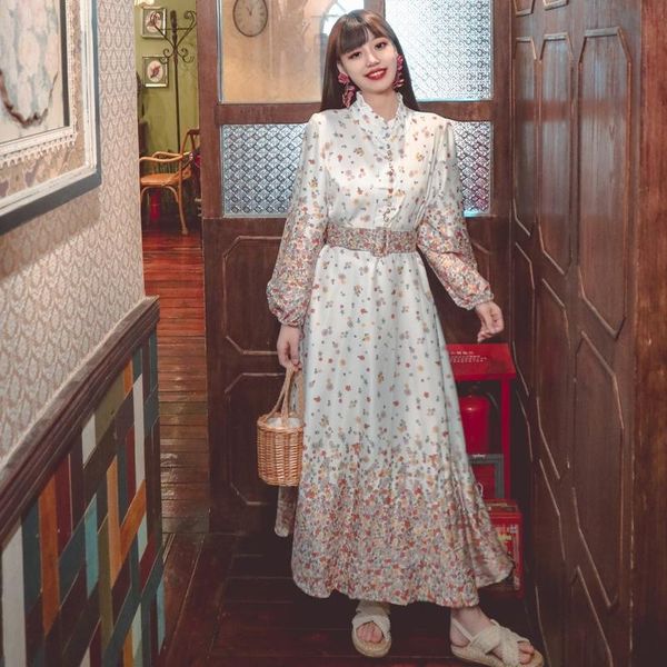 casual dresses ladies shirt summer 2021 est fashion puff sleeve robe femme elegant ethnic vintage floral print loose arabian clothes, Black;gray
casual dresses ladies shirt summer 2021 est fashion puff sleeve robe femme elegant ethnic vintage floral print loose arabian clothes, Black;gray