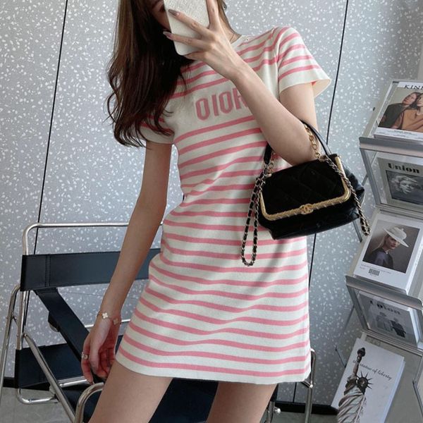 dress d family skirt 21 summer classic stripe stitching letter embroidery short sleeve round neck button knitted, White;black
dress d family skirt 21 summer classic stripe stitching letter embroidery short sleeve round neck button knitted, White;black