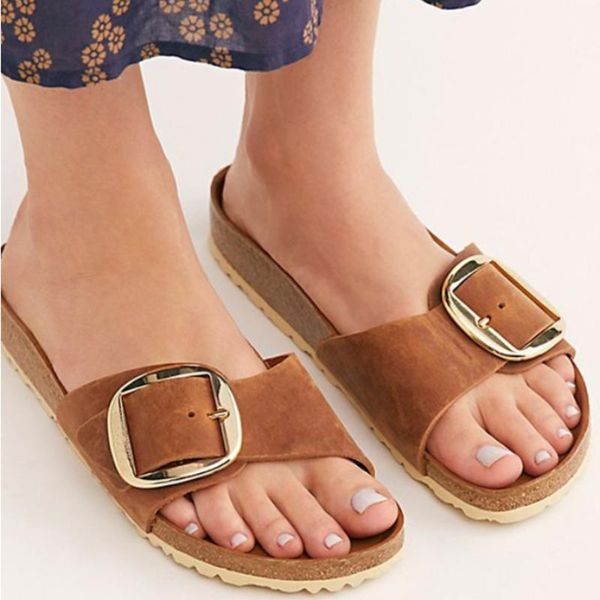 slippers casual all-match women's 2021 summer style flat-bottom comfortable simple women fashion trend, Black
slippers casual all-match women's 2021 summer style flat-bottom comfortable simple women fashion trend, Black