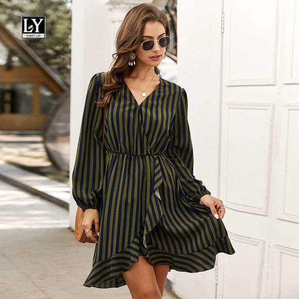 ly varey lin autumn vertical stripes dresses long sleeve ruffled hem v neck color patchwork fitted waist slim 210526, Black;gray
ly varey lin autumn vertical stripes dresses long sleeve ruffled hem v neck color patchwork fitted waist slim 210526, Black;gray