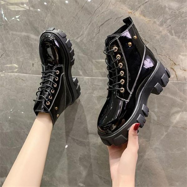 female british style 2021 autumn and winter ins net celebrity students out black skinny short boots tide
female british style 2021 autumn and winter ins net celebrity students out black skinny short boots tide