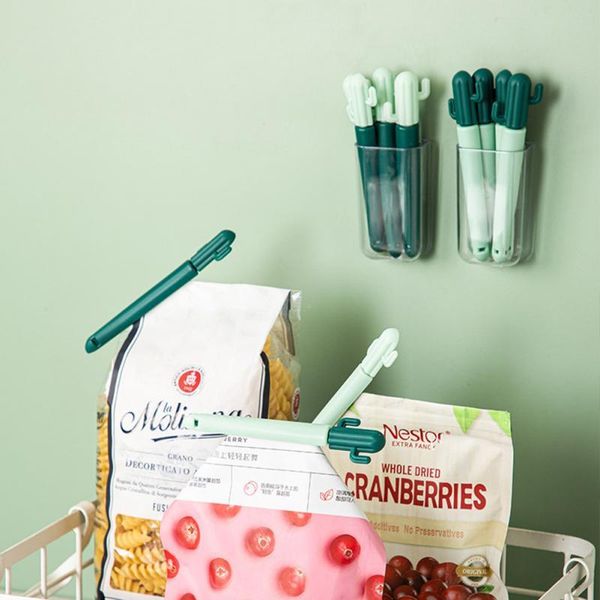 bag clips 5pcs portable kitchen storage food snack sealing clip plastic fresh-keeping cactus candy color
bag clips 5pcs portable kitchen storage food snack sealing clip plastic fresh-keeping cactus candy color