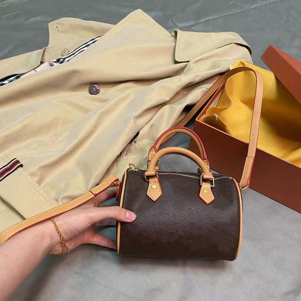 brand designer bag women mini bucket handbags fashion crossbody shoulder cosmetic cases storage bags totes handbag
brand designer bag women mini bucket handbags fashion crossbody shoulder cosmetic cases storage bags totes handbag