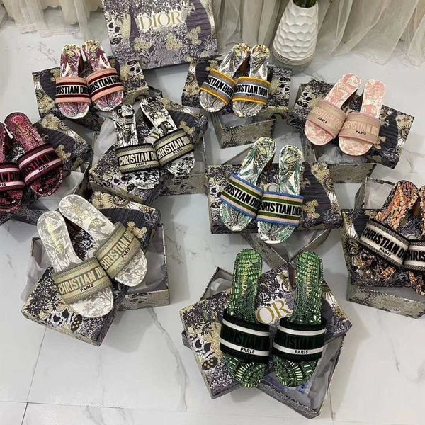 letter thick heeled embroidered slippers 2021 home d net infrared wear high heeled sandals weave one foot pedal slippers women's shoes, Black
letter thick heeled embroidered slippers 2021 home d net infrared wear high heeled sandals weave one foot pedal slippers women's shoes, Black