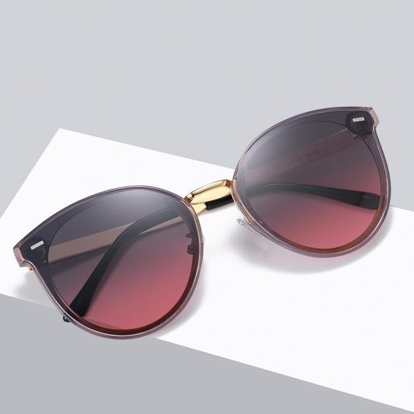polarized sunglasses fashion ladies metal round frame travel phnom penh, White;black
polarized sunglasses fashion ladies metal round frame travel phnom penh, White;black