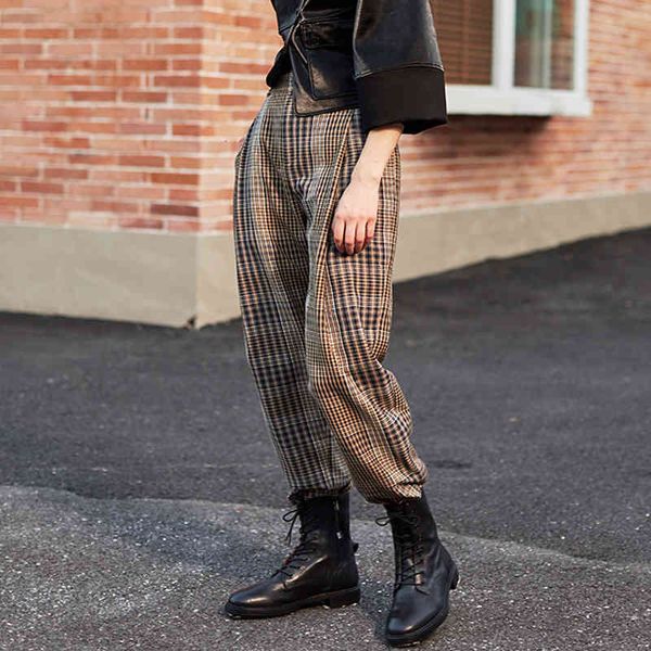 capris cigarette radish pockets... retro plaid pants... autumn chess... women's pants., Black;white
capris cigarette radish pockets... retro plaid pants... autumn chess... women's pants., Black;white