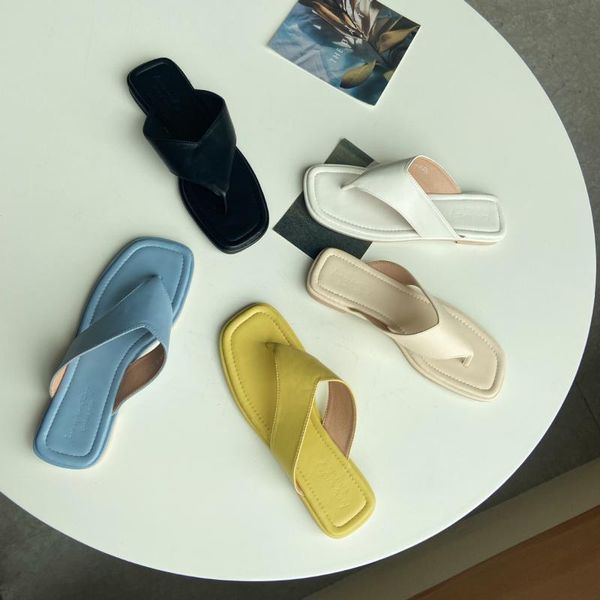 female shoes slippers flat luxury slides low rubber flip flops 2021 designer hawaiian summer fretwork fashion scandals pu hoof h, Black
female shoes slippers flat luxury slides low rubber flip flops 2021 designer hawaiian summer fretwork fashion scandals pu hoof h, Black