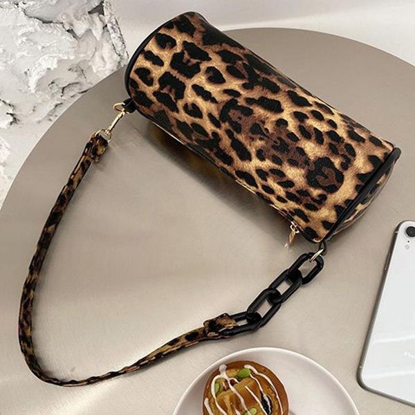 evening bags 2021 women handbags fashion leopard print women's shoulder diagonal portable mini designer brand retro female bag
evening bags 2021 women handbags fashion leopard print women's shoulder diagonal portable mini designer brand retro female bag