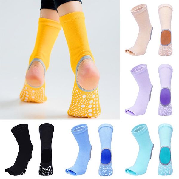 women's mid-tube yoga socks half-finger split-finger gym non-slip heel five-finger sports running dance s8c4900, Black
women's mid-tube yoga socks half-finger split-finger gym non-slip heel five-finger sports running dance s8c4900, Black