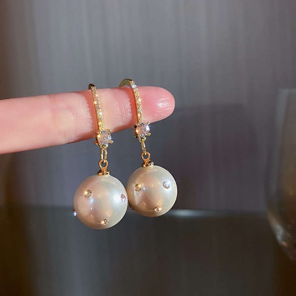 large round luxury pearl bengal earrings for women 2021 jewellery korean temperament strass drop wholesale, Golden
large round luxury pearl bengal earrings for women 2021 jewellery korean temperament strass drop wholesale, Golden