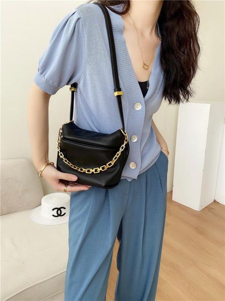 evening bags french niche underarm bag leather cloud women's slung 2021 shoulder chain jiaozi
evening bags french niche underarm bag leather cloud women's slung 2021 shoulder chain jiaozi