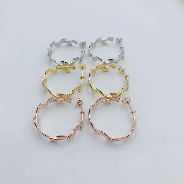 1:1 925 sterling silver classic exquisite european and american style circle olive leaf earrings, a holiday gift for ladies stud, Golden;silver
1:1 925 sterling silver classic exquisite european and american style circle olive leaf earrings, a holiday gift for ladies stud, Golden;silver