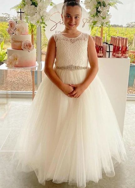 2021 crew lace crystals a-line flower girl dresses fashion tulle elegant lilttle kids birthday pageant weddding gowns, White;blue
2021 crew lace crystals a-line flower girl dresses fashion tulle elegant lilttle kids birthday pageant weddding gowns, White;blue
