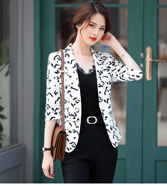 spring korean version of the waist wild white small suit female jacket office lady three quarter 210603, White;black
spring korean version of the waist wild white small suit female jacket office lady three quarter 210603, White;black