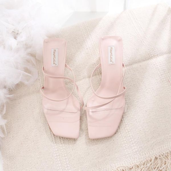 cross-tied slippers casual high-heeled shoes lady slipers women pink slides square heel luxury 2021 flat block rome scandals rub, Black
cross-tied slippers casual high-heeled shoes lady slipers women pink slides square heel luxury 2021 flat block rome scandals rub, Black