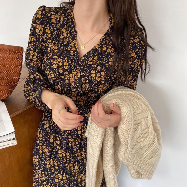 korean floral printed long dress women 2021 spring chic autumn one piece lady maxi pleated vintage sleeve v neck slim waist casual dresses, Black;gray
korean floral printed long dress women 2021 spring chic autumn one piece lady maxi pleated vintage sleeve v neck slim waist casual dresses, Black;gray