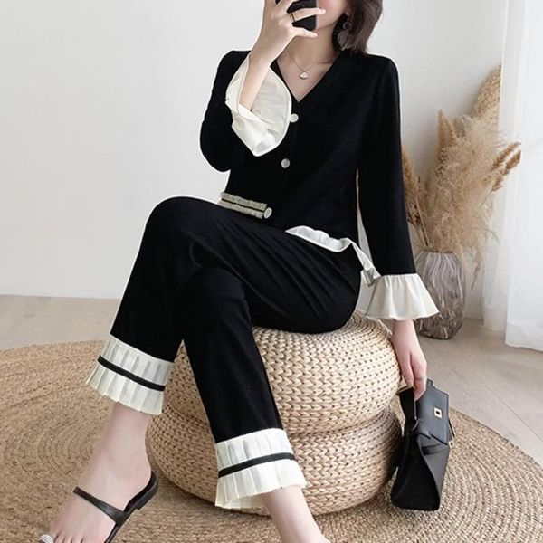 women's two piece pants flare sleeve knitted cardigans loose two-piece sets pleated hem + v neck single breasted fashion vetement femm, White
women's two piece pants flare sleeve knitted cardigans loose two-piece sets pleated hem + v neck single breasted fashion vetement femm, White