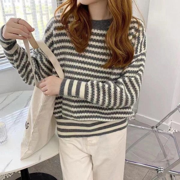 women's sweaters all-match cardigan women long solid color pockets simple warm comfortable autumn fashion elegant korean style streetwe, White;black
women's sweaters all-match cardigan women long solid color pockets simple warm comfortable autumn fashion elegant korean style streetwe, White;black