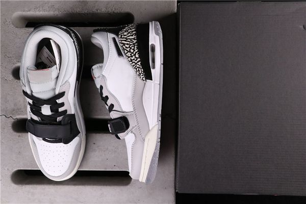 genuine jumpman 312 men's women's basketball shoes, couples grey, black and white sneakers, full size 36-46
genuine jumpman 312 men's women's basketball shoes, couples grey, black and white sneakers, full size 36-46